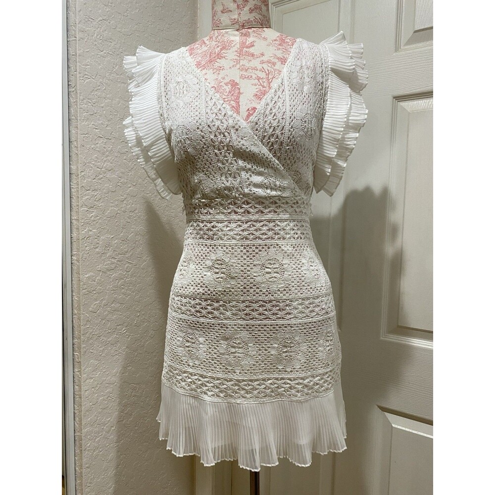 Love Shack Fancy Brynn Crochet Mini Dress Sz 2 White Floral Ruffle Boho Beach